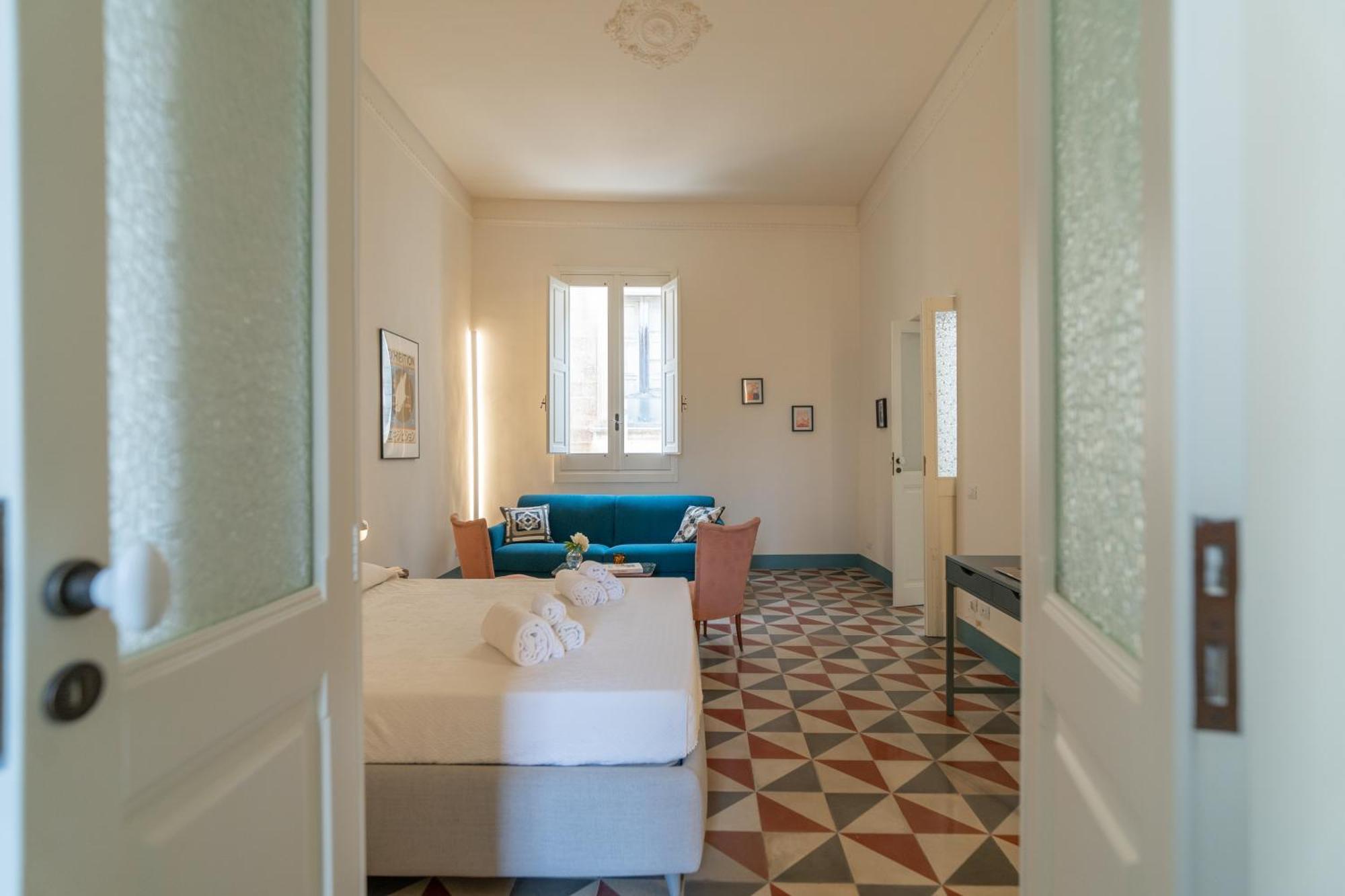 Margherita Apartment & Rooftop By Residence Colibri Lecce Exterior photo